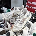 摩曼頓 adidas 台中太平三出清特賣DSC04843-2.jpg