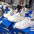 摩曼頓 adidas 台中太平三出清特賣DSC04847-2.jpg