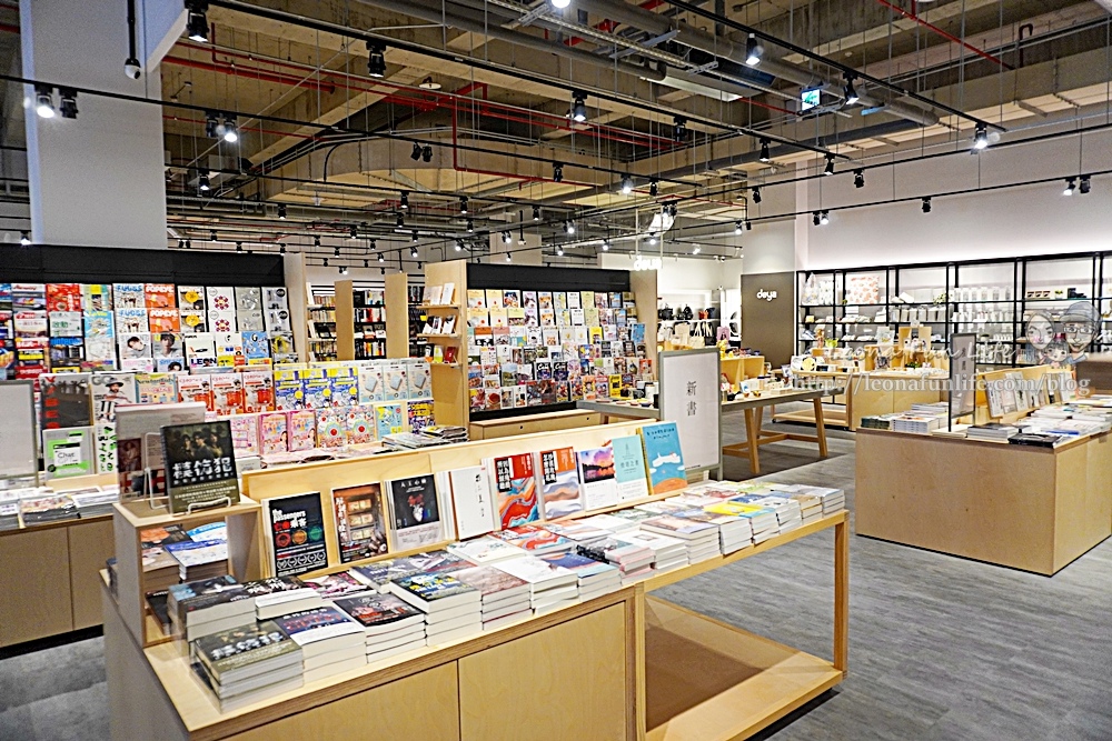 台中新景點 最美蔦屋書店進駐LaLaport Book%26;CafeDSC05185-2.jpg