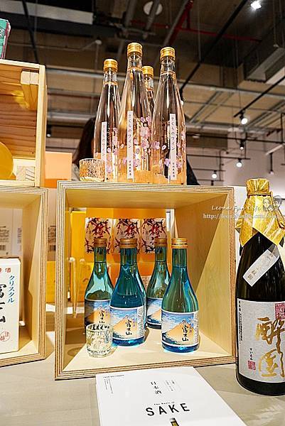 台中新景點 最美蔦屋書店進駐LaLaport Book&CafeDSC05204-2.jpg