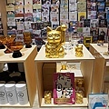 台中新景點 最美蔦屋書店進駐LaLaport DSC05208-2.jpg