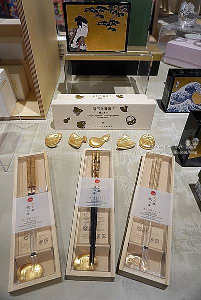 台中新景點 最美蔦屋書店進駐LaLaport DSC05210-2.jpg