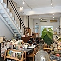 台中親子景點晨熹社ASAHIKARI科博館旁溫馨可愛繪本書店DSC07402-3.jpg