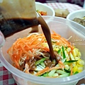 台中涼麵 十甲路美食饑廠涼麵-十甲店 泡菜燒肉DSC00215.JPG