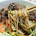 台中涼麵 十甲路美食饑廠涼麵-十甲店 泡菜燒肉DSC00225.JPG