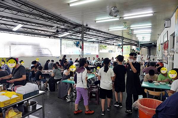 台中美食豬頭三排隊美食炸粿蚵嗲竹筍大骨湯DSC00419.JPG