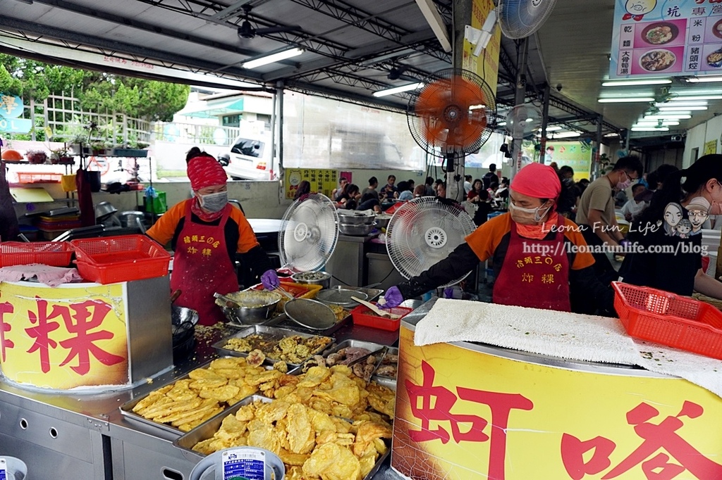 台中美食豬頭三排隊美食炸粿蚵嗲竹筍大骨湯DSC00417.JPG