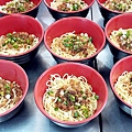 台中美食豬頭三排隊美食炸粿蚵嗲竹筍大骨湯DSC00414.JPG
