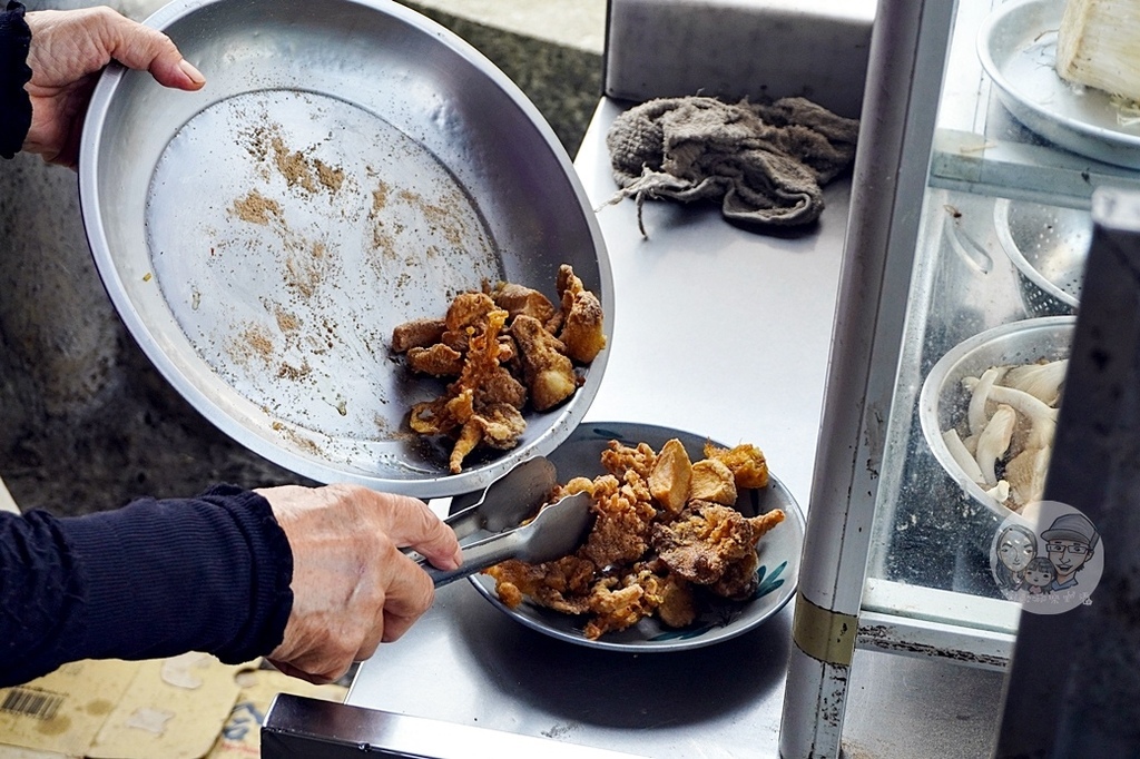 新社美食協中街阿婆炸香菇新社花海DSC08408-2.jpg