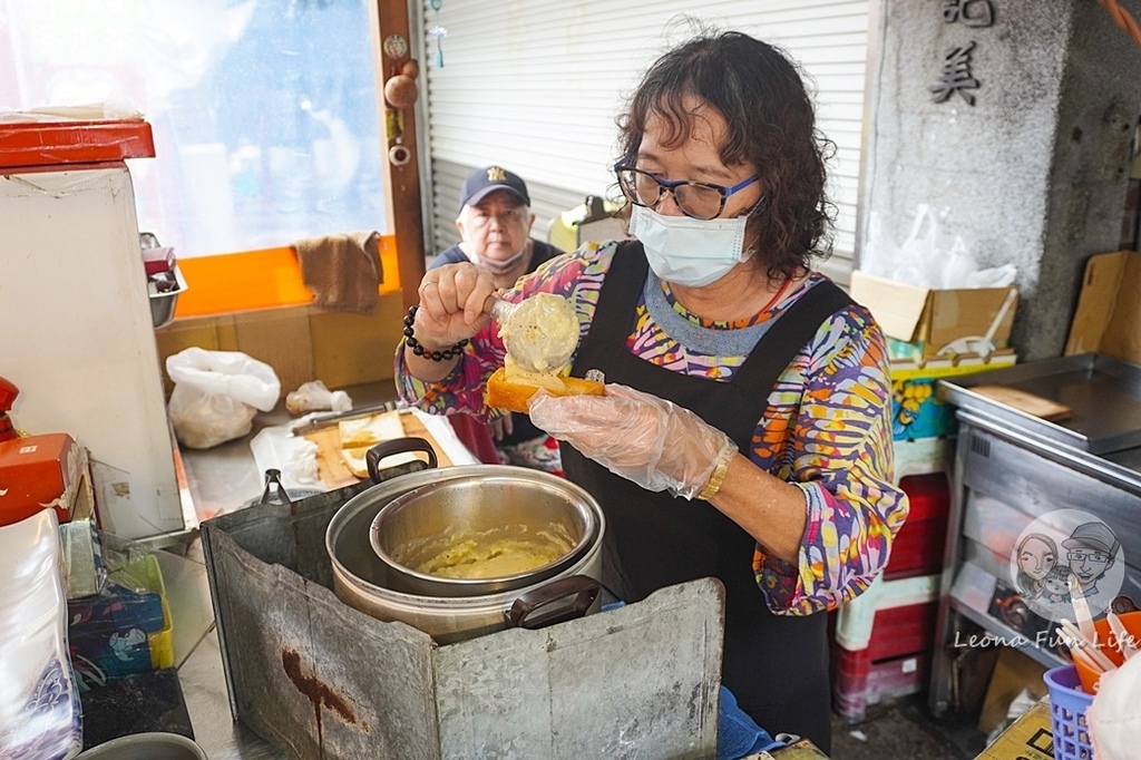 台南安平美食王城棺材板DSC03838-2.jpg