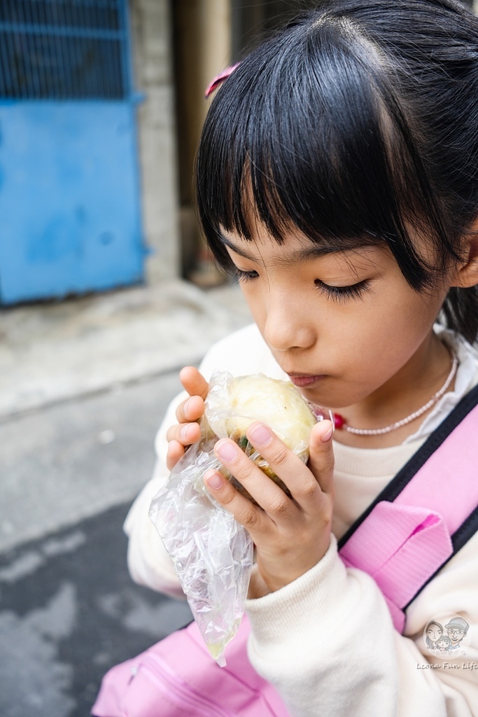 台中銅板美食裕香水煎包景中社花海DSC04746-2.jpg