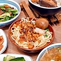 台中新太平美食王爺王肉羹肉羹界的LVDSC03245-2.jpg