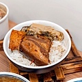 台中新太平美食王爺王肉羹肉羹界的LVDSC03240-2.jpg