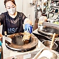 台中大甲鎮瀾宮里哥煎餅果子DSC01591-2.jpg