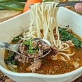 台中潭子新店六日牛肉麵小菜冷凍包DSC06835-2.jpg