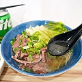 台中北區景點美食榮華富櫃市集攤位介紹牛肉MAN 牛肉麵抄手DSC02712.JPG