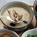 團購宅配美食森御鮮黑蒜頭雞湯胡椒豬肚雞湯DSC03035.JPG