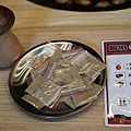 日月潭美食推薦阿伯茶葉蛋中山店新開必吃茶蛋香菇DSC02513.JPG