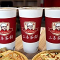 台中東區早三喜蛋餅近南天宮樂成宮的古早味蛋餅餅皮Q軟搭泡菜鮪魚都好吃DSC00468.JPG
