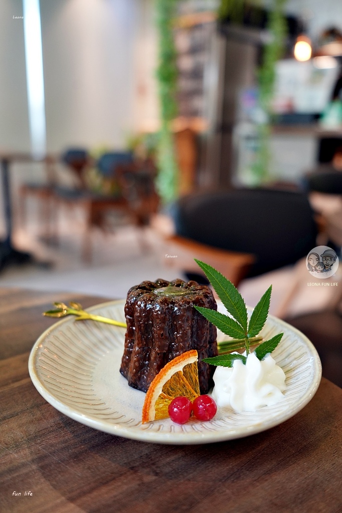 沙鹿最美貨櫃咖啡廳兔子採櫻桃必點鬆餅夢幻氣泡飲走進綠意植栽秘境DSC08687.JPG