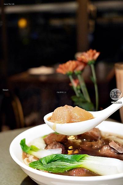 新北美食 大板根溫泉度假酒店板根咖啡牛肉麵調酒DSC07849.JPG