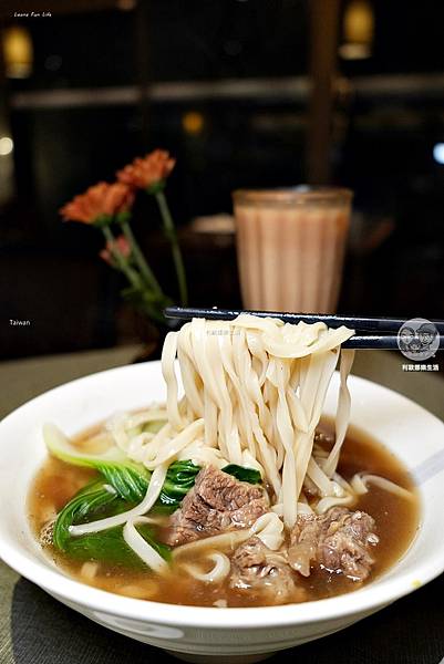 新北美食 大板根溫泉度假酒店板根咖啡牛肉麵調酒DSC07819.JPG