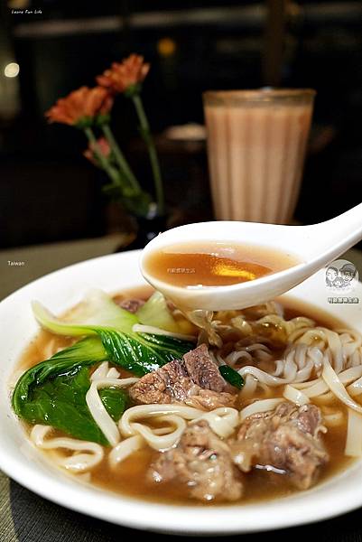 新北美食 大板根溫泉度假酒店板根咖啡牛肉麵調酒DSC07822.JPG