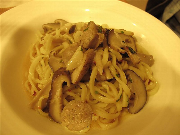ciao bella義大利麵 香菇肉丸義大利麵.JPG ciao bella義大利麵 香菇肉丸義大利麵.JPG