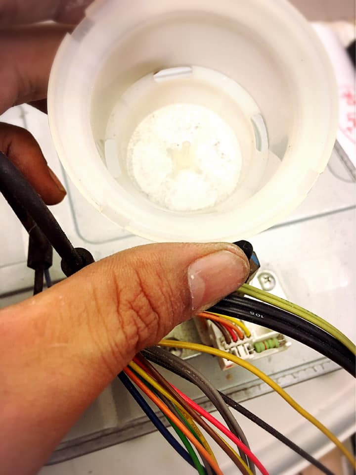 (強森維修)日本煤油爐維修-Toyotomi 電子式煤油爐不 (強森維修)日本煤油爐維修-Toyotomi 電子式煤油爐不