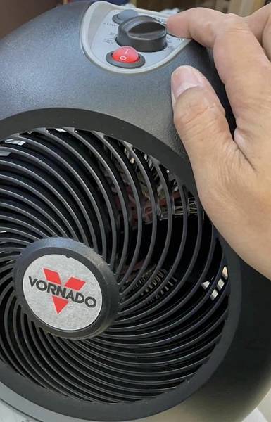 (強森維修)Vornado電暖器維修 型號AVH2跟型號DV (強森維修)Vornado電暖器維修 型號AVH2跟型號DV