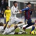 2011-12-10T234646Z_01_BAR30_RTRIDSP_3_SOCCER-SPAIN-CLASICO.jpg