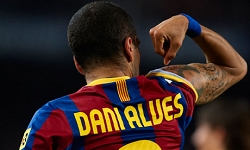 Dani-Alves-of-Barcelona-007.jpg