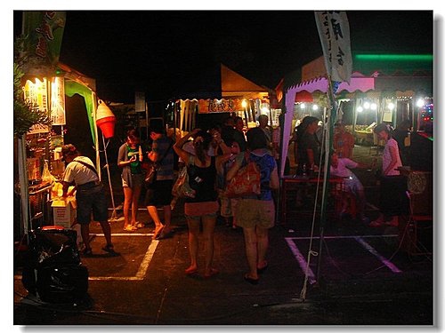 綠島機場旁的小夜市.jpg
