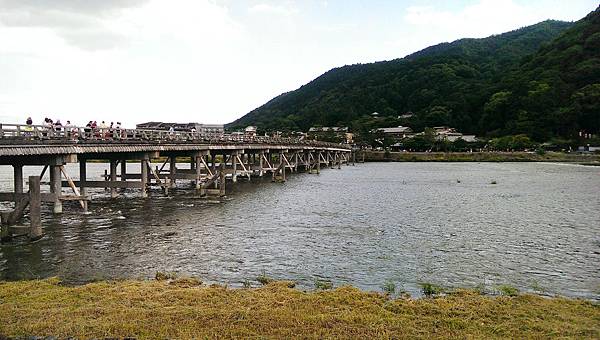 050.嵐山渡月橋.jpeg