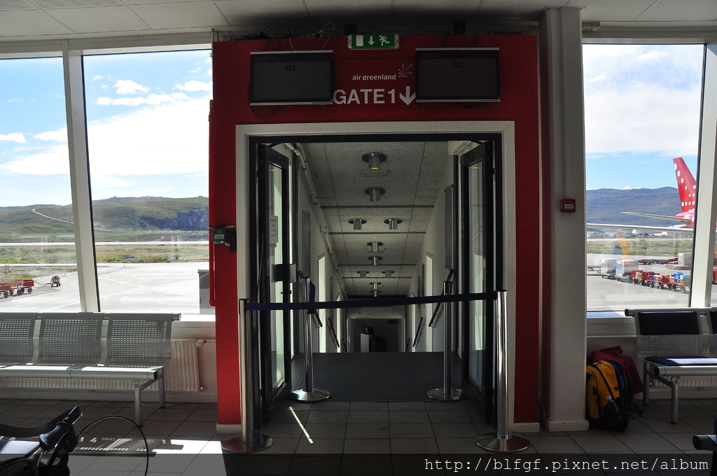 DSC_0932.JPG DSC_0932.JPG