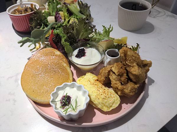 ｛台南｝【因為所以】日常朝食／巷弄隱藏老屋美味早午餐／超好拍