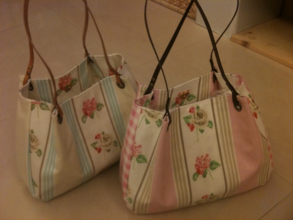 2010.2 bag1.jpg