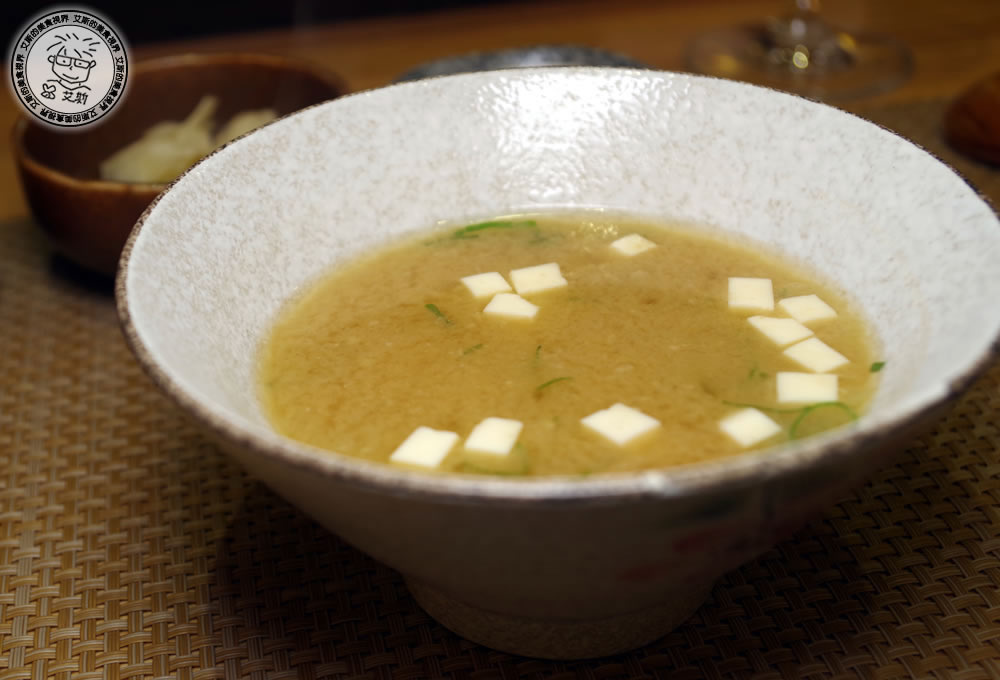 1200-7.jpg 1200-7.jpg