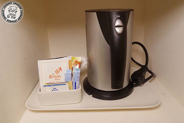 房間2-2.jpg 房間2-2.jpg