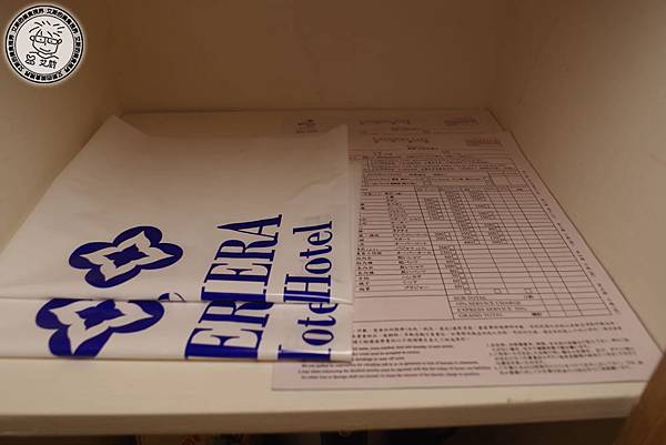 房間2-1.jpg 房間2-1.jpg