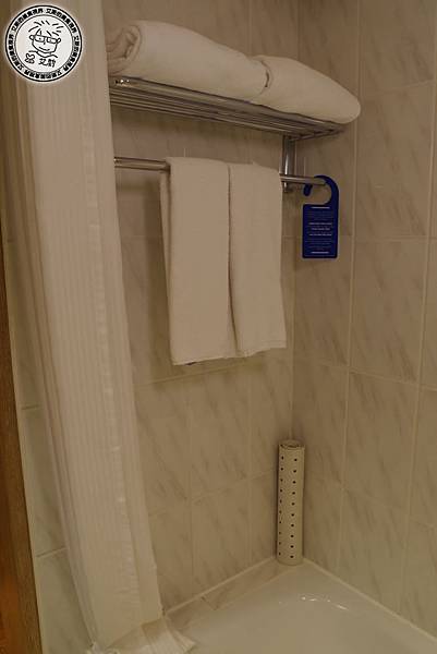 房間3-6.jpg 房間3-6.jpg