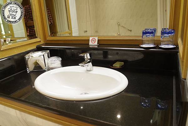 房間3-1.jpg 房間3-1.jpg