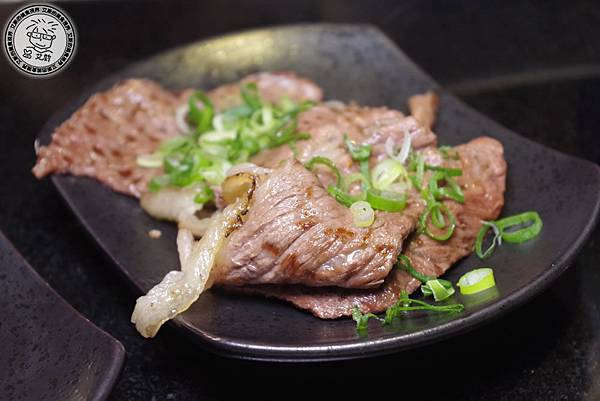 6海陸特選5-澳洲和牛 前腿2.jpg