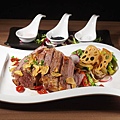 6主廚特選帶骨沙朗牛三色鹽1.jpg