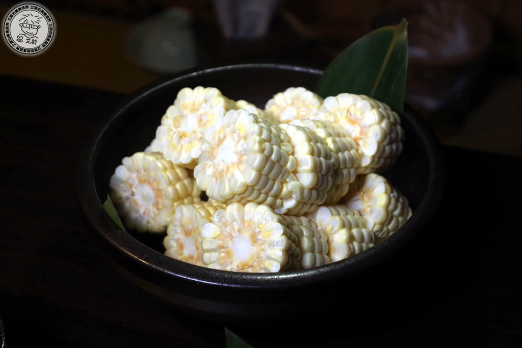 8水果玉米.jpg 8水果玉米.jpg