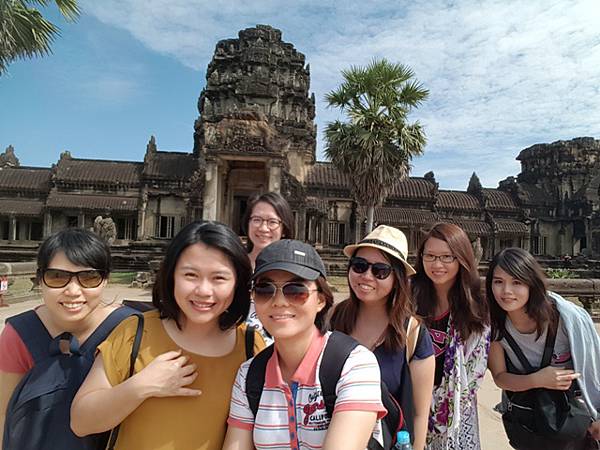 angkorwat2.jpg