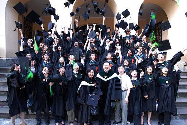 老師們別ㄍ一ㄥ咩