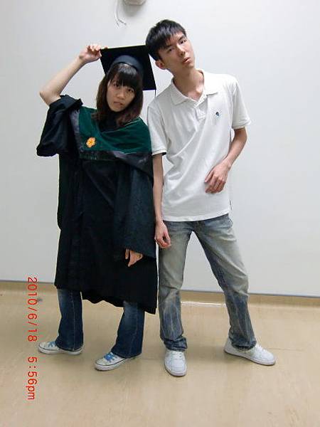 莎拉學姊畢業留念