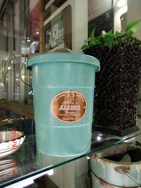 傳統手搖製冰淇淋用具