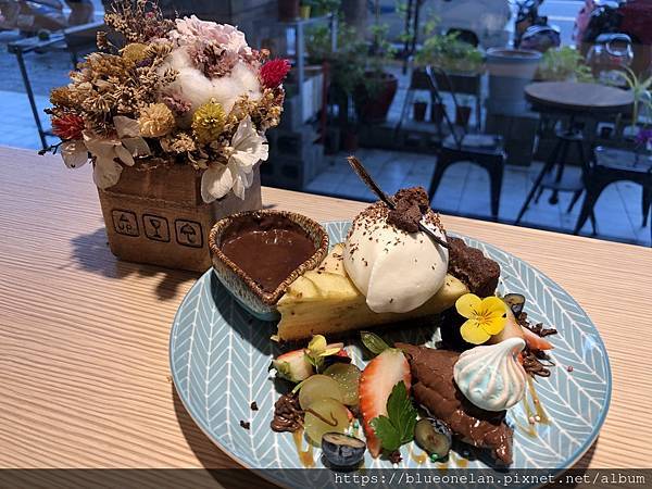 IMG_0356.JPG IMG_0356.JPG